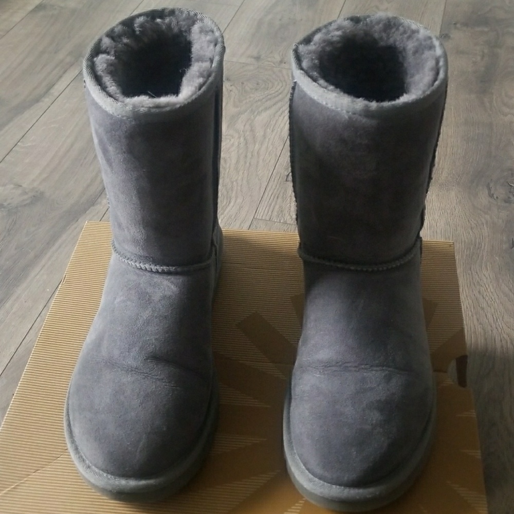 Grey uggs classic boots